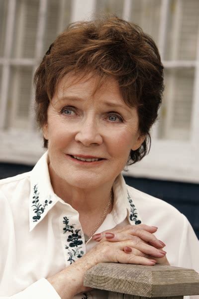 polly bergen related to candice.